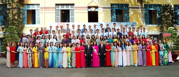 Tập thể Cán bộ - Giáo viên - Công nhân viên năm học 2020-2021